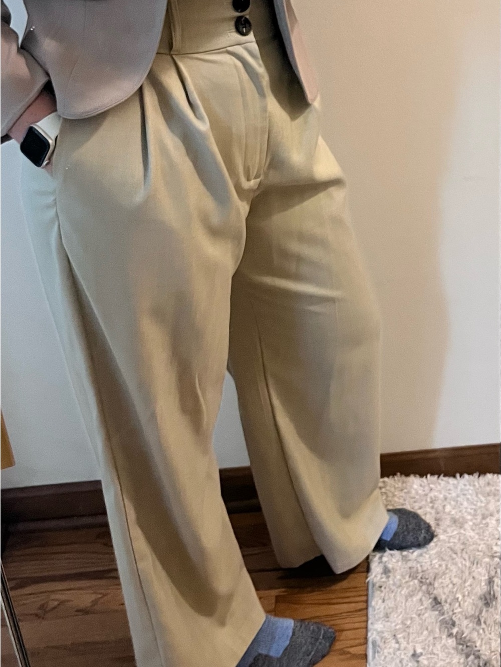 High-Waist Wide-Leg Women's Trousers in Cream